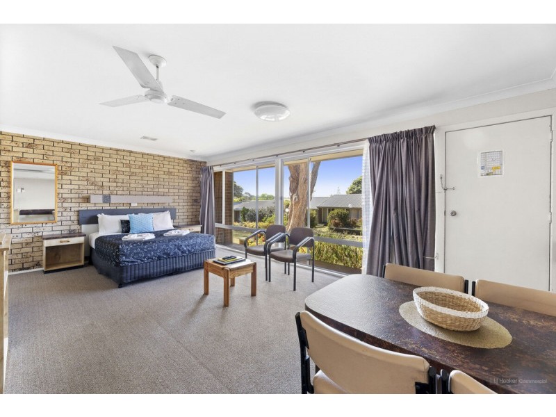 821 Ruthven Street, Kearneys Spring QLD 4350