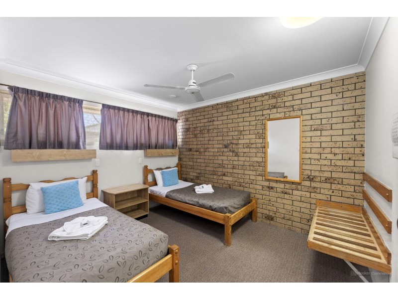 821 Ruthven Street, Kearneys Spring QLD 4350