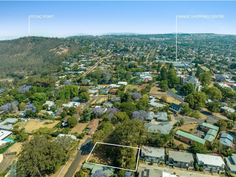7 Sonnenberg Street, East Toowoomba QLD 4350