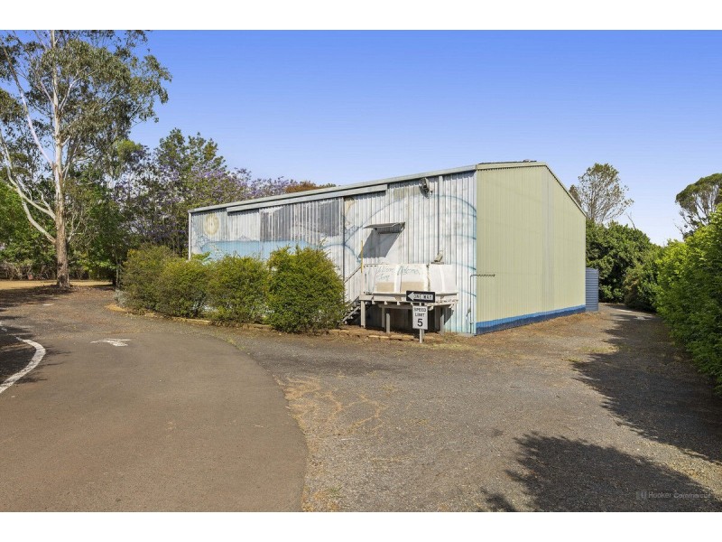 10609 New England Highway, Highfields QLD 4352