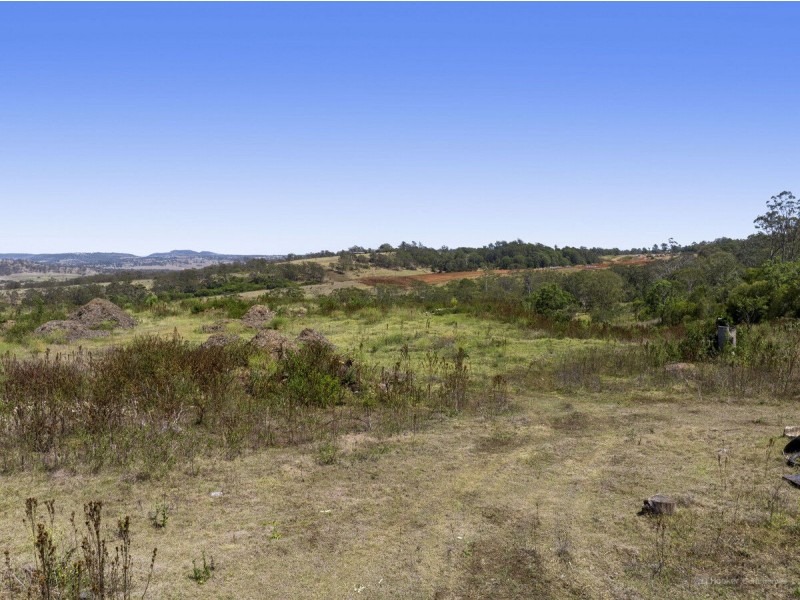 Lot 908/69-71 New England Highway, Mount Kynoch QLD 4350