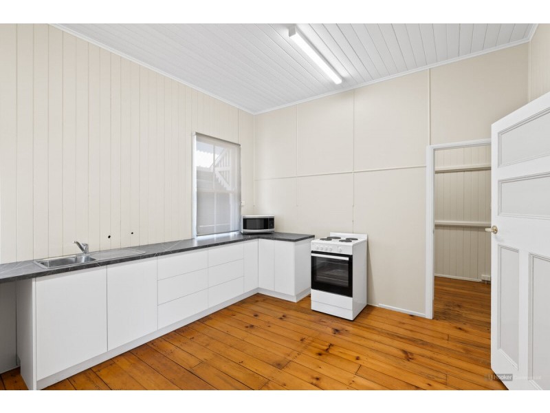 124 Jellicoe Street, North Toowoomba QLD 4350