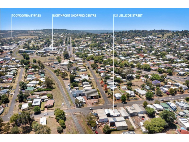 124 Jellicoe Street, North Toowoomba QLD 4350