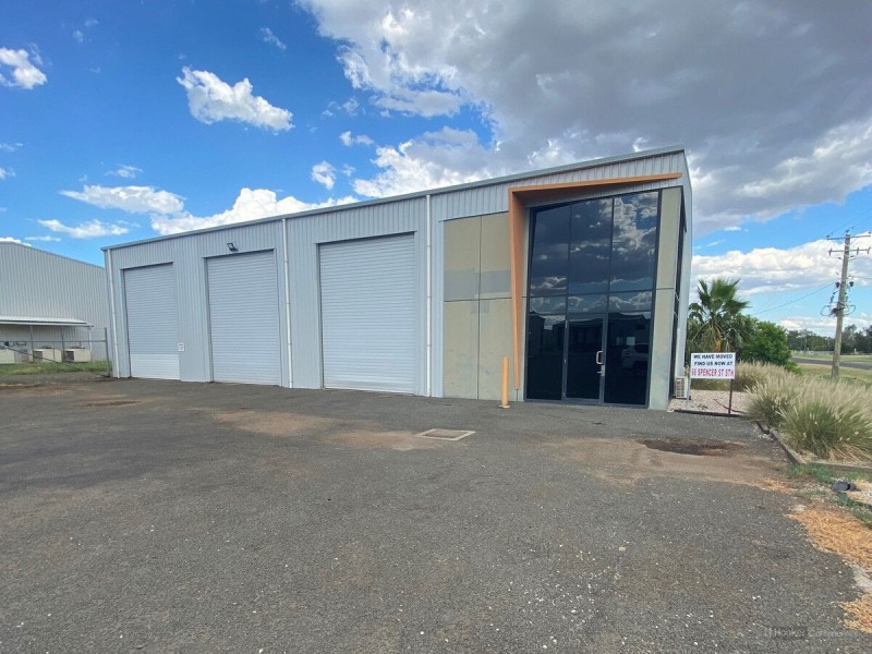2/92 Spencer Street, Roma QLD 4455