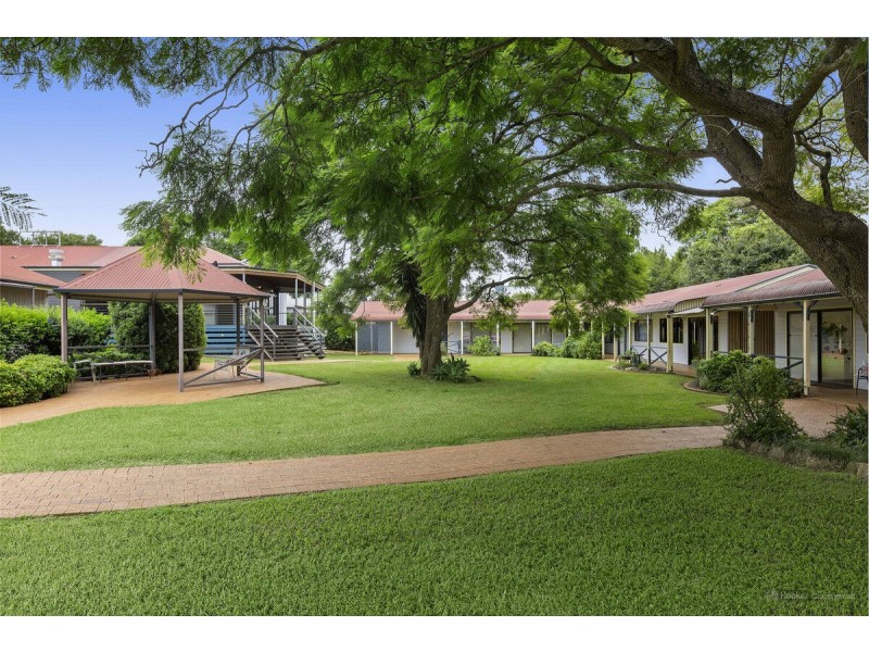 10476 New England Highway, Highfields QLD 4352