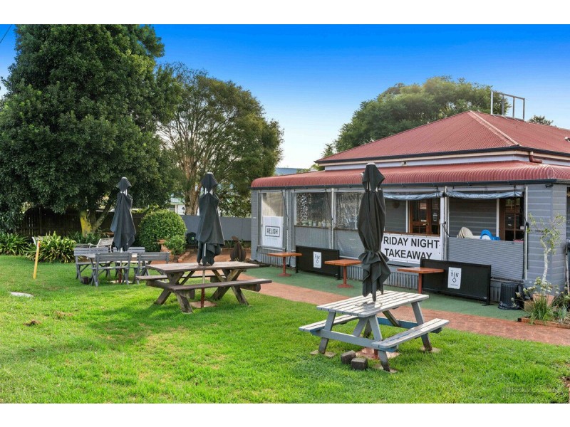 10476 New England Highway, Highfields QLD 4352