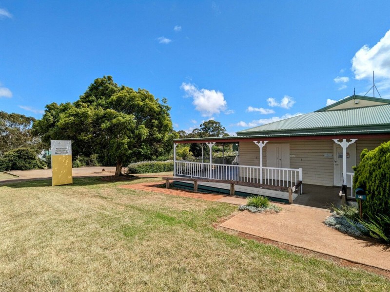 17 Freighter Avenue, Wilsonton QLD 4350