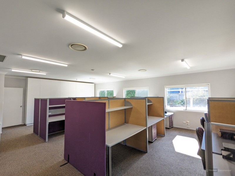 17 Freighter Avenue, Wilsonton QLD 4350