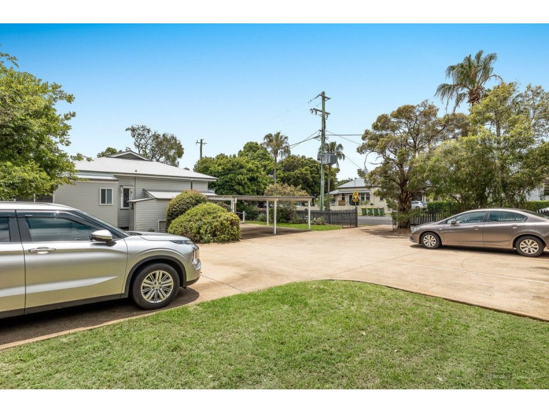 126 Hume Street, East Toowoomba QLD 4350
