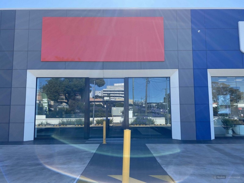 2/233-235 James Street, Toowoomba QLD 4350