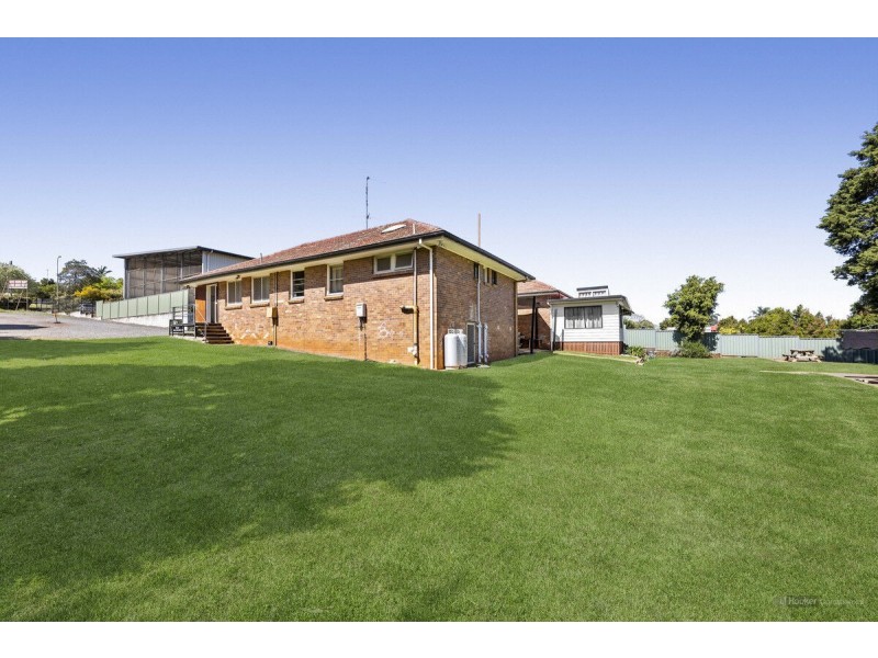 61 Ruthven Street, Harlaxton QLD 4350