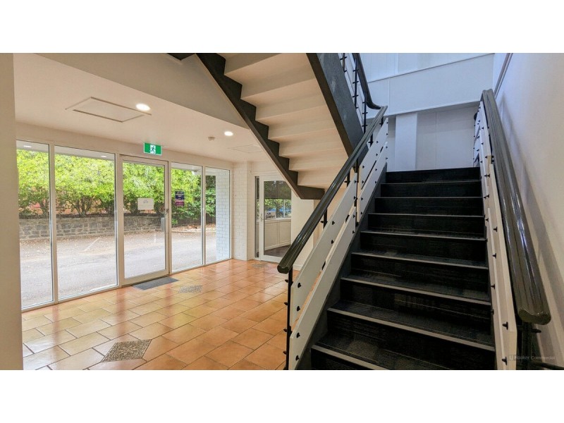 1a Video Avenue, Mount Lofty QLD 4350
