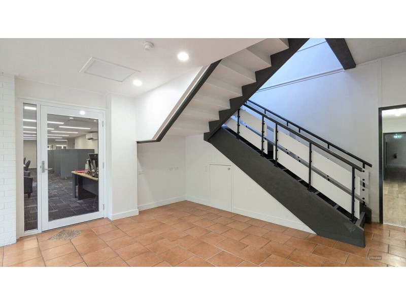 1a Video Avenue, Mount Lofty QLD 4350