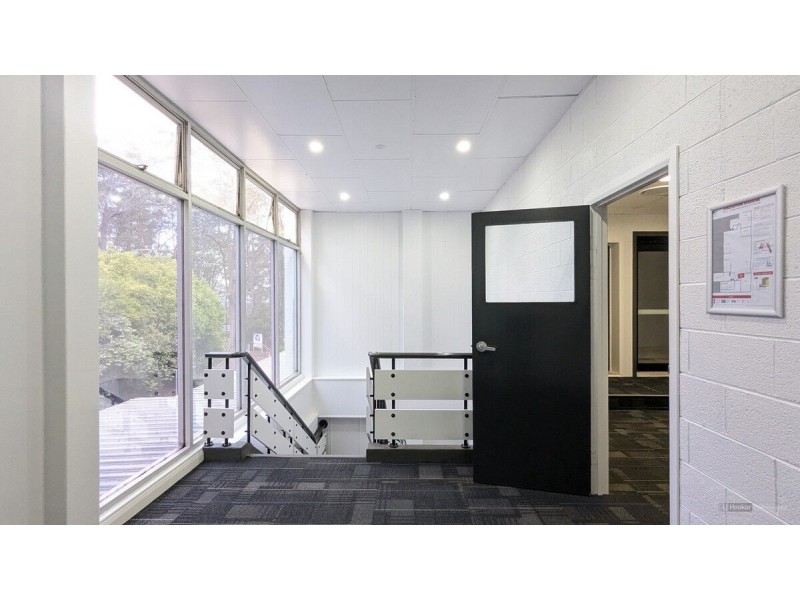 1a Video Avenue, Mount Lofty QLD 4350