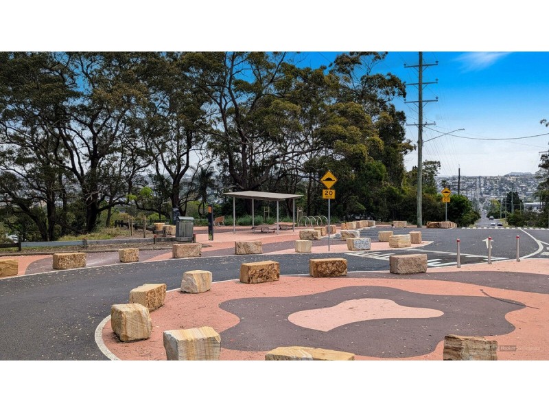 1a Video Avenue, Mount Lofty QLD 4350