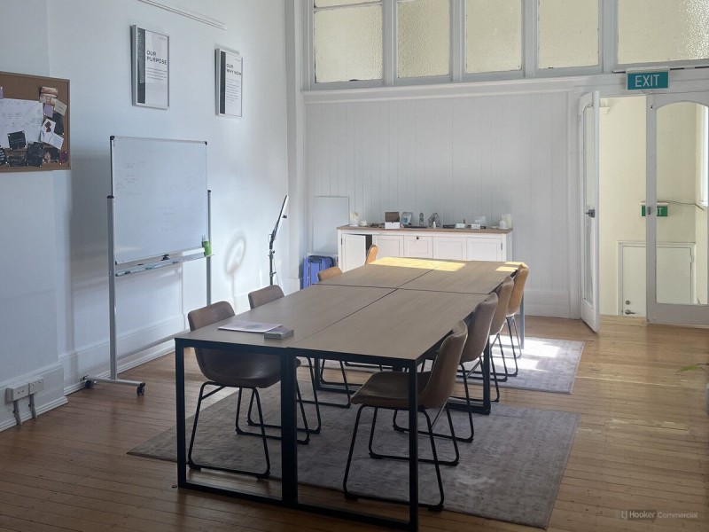 Suite 9 & 10/353 Ruthven Street, Toowoomba City QLD 4350