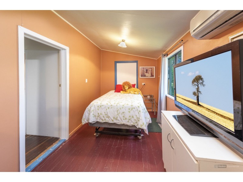 7 Laycock Road, Miles QLD 4415