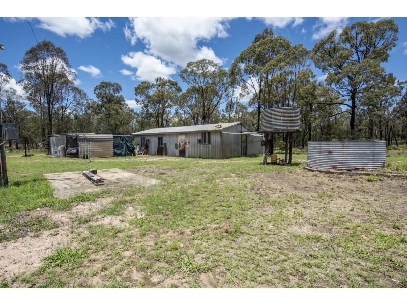 7 Laycock Road, Miles QLD 4415