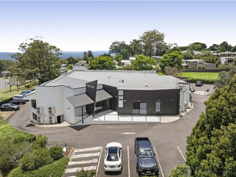 3/4 Tourist Road, East Toowoomba QLD 4350