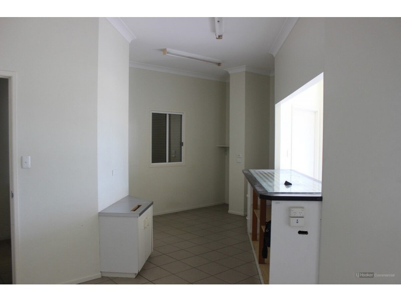 Building 6/126-134 Anzac Avenue, Toowoomba City QLD 4350