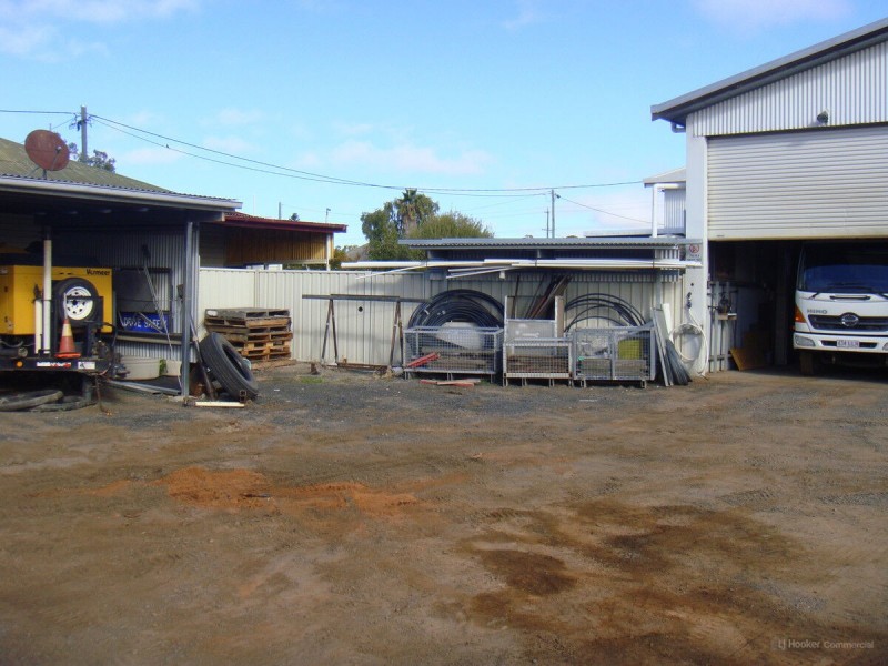 69-71 Chrystal Road, Roma QLD 4455