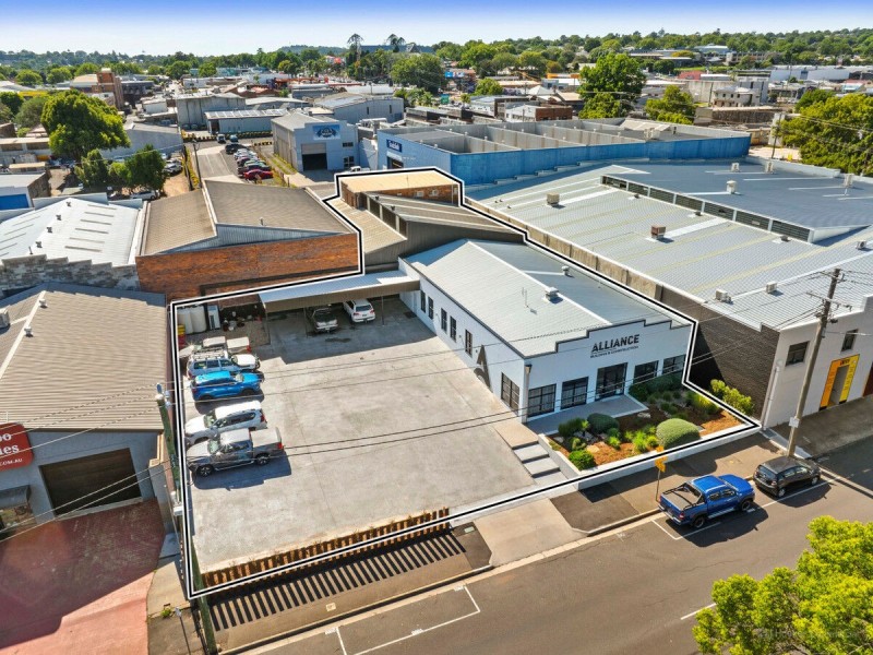 48-50 Water Street, Toowoomba QLD 4350