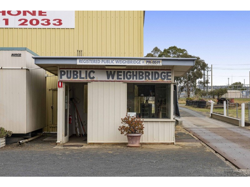 39-51 Queen Street, Oakey QLD 4401