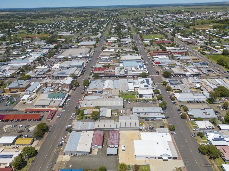 63 Arthur Street, Roma QLD 4455