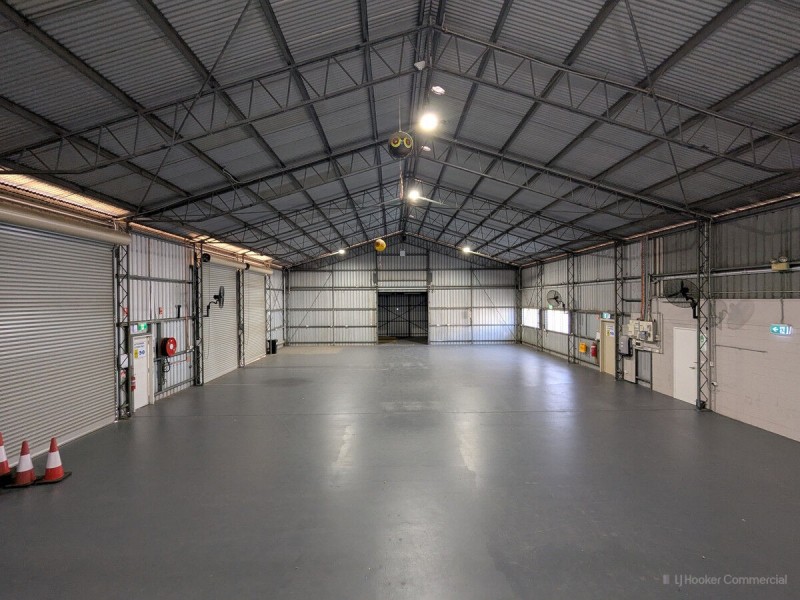 318-320 Anzac Avenue, Harristown QLD 4350
