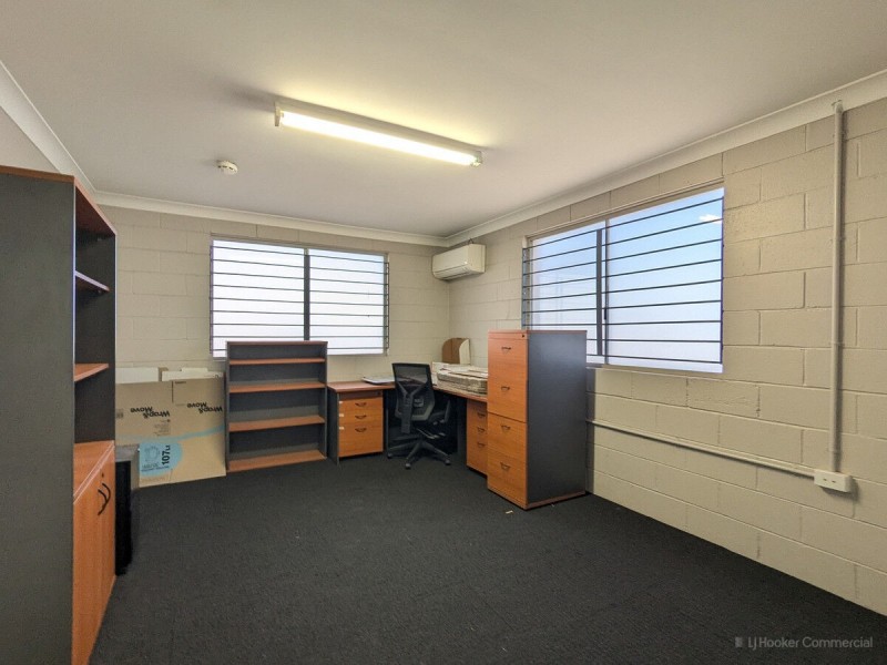 318-320 Anzac Avenue, Harristown QLD 4350