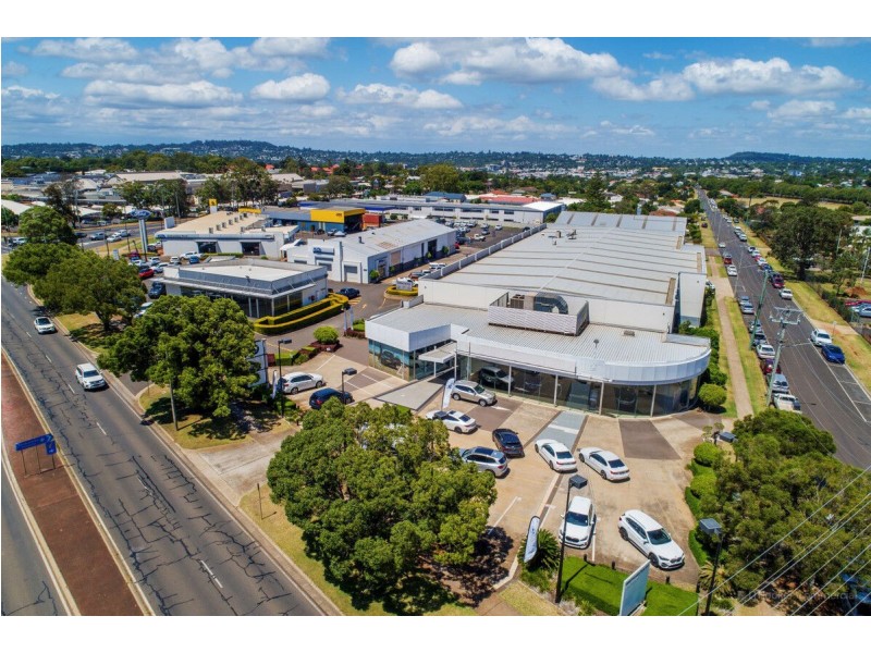 Building 3/126-134 Anzac Avenue, Toowoomba City QLD 4350
