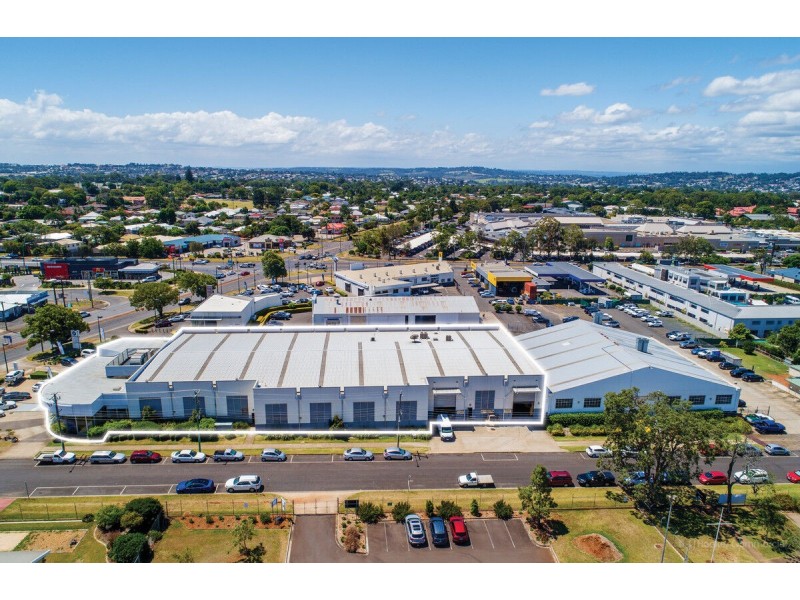 Building 3/126-134 Anzac Avenue, Toowoomba City QLD 4350