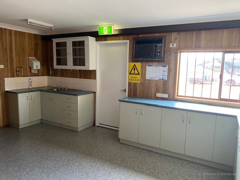 429 South Street, Harristown QLD 4350