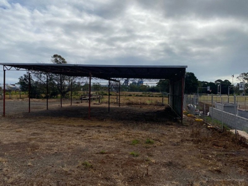 429 South Street, Harristown QLD 4350