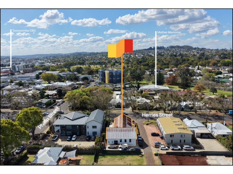 2/100 Herries Street, East Toowoomba QLD 4350