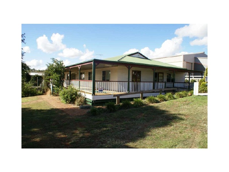 17 Freighter Avenue, Toowoomba QLD 4350