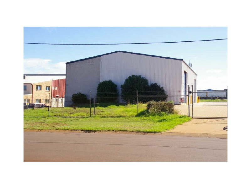 7 Tait Street, Toowoomba QLD 4350