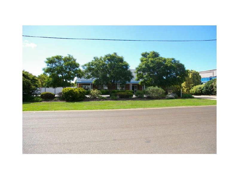 5 Production Court, Wilsonton QLD 4350