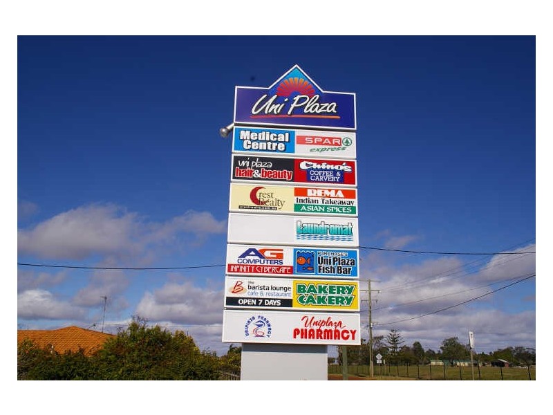 7/462 West Street, Kearneys Spring QLD 4350