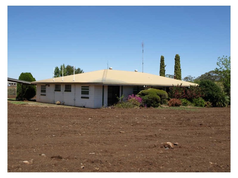 16 Cumners Road, Torrington QLD 4350