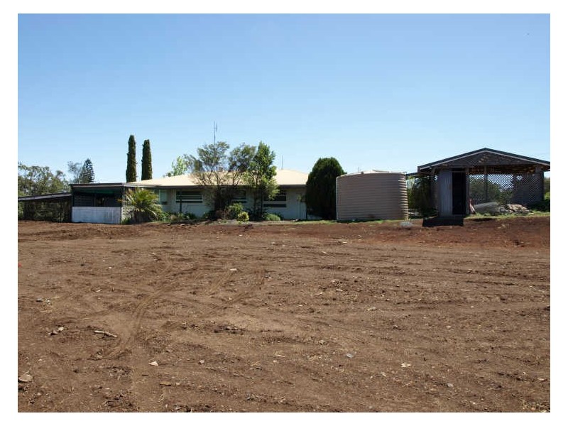 16 Cumners Road, Torrington QLD 4350