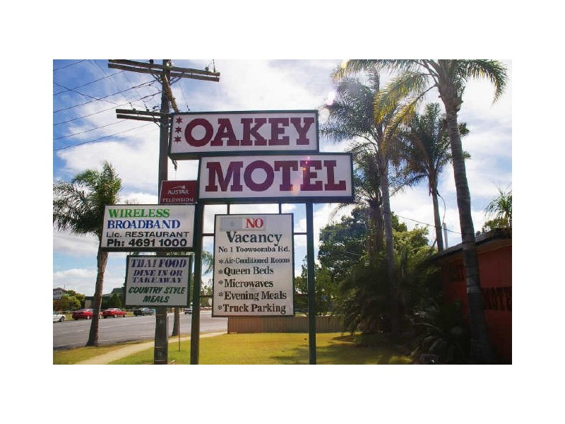 1 Toowoomba Road, Oakey QLD 4401