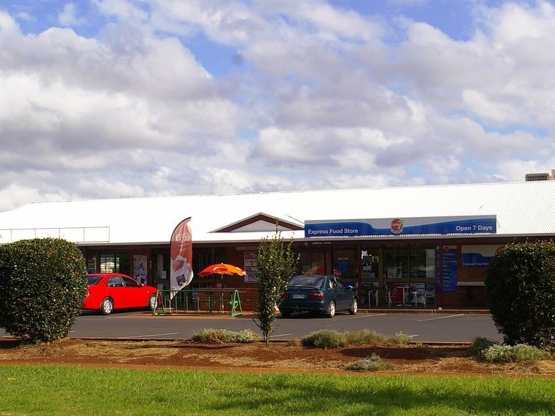 Holberton Street (Cnr Harth Street), Rockville QLD 4350