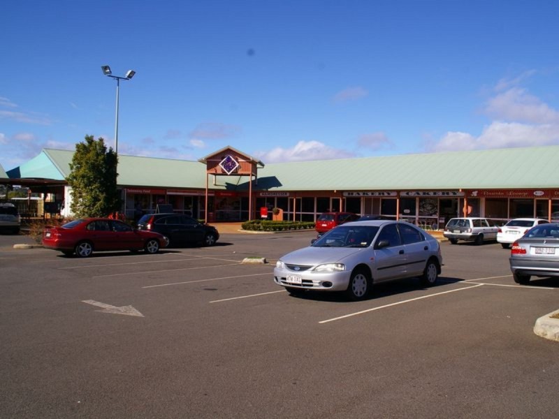 Shop 9/462 West Street, Kearneys Spring QLD 4350