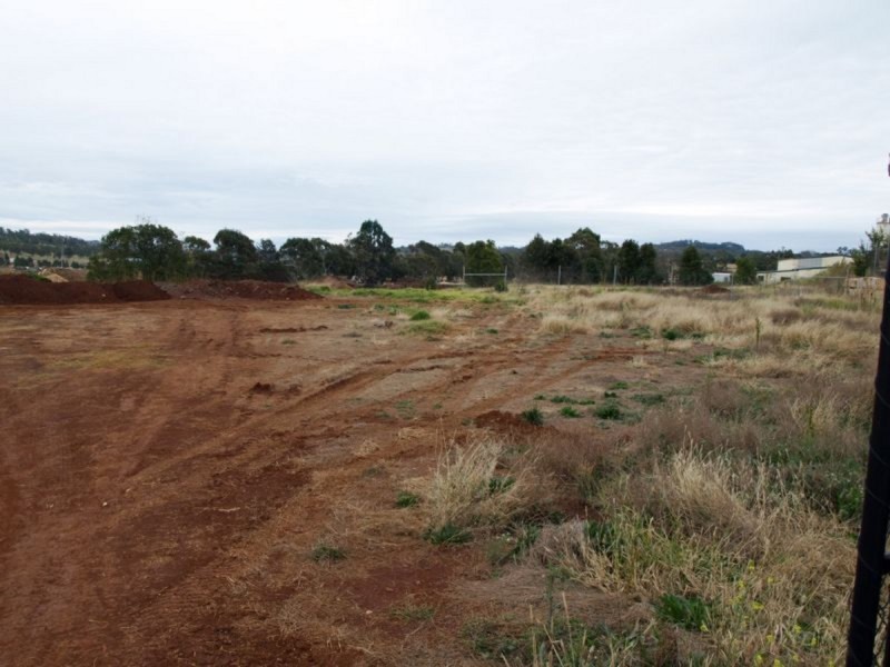 16 Civil Court, North Toowoomba QLD 4350