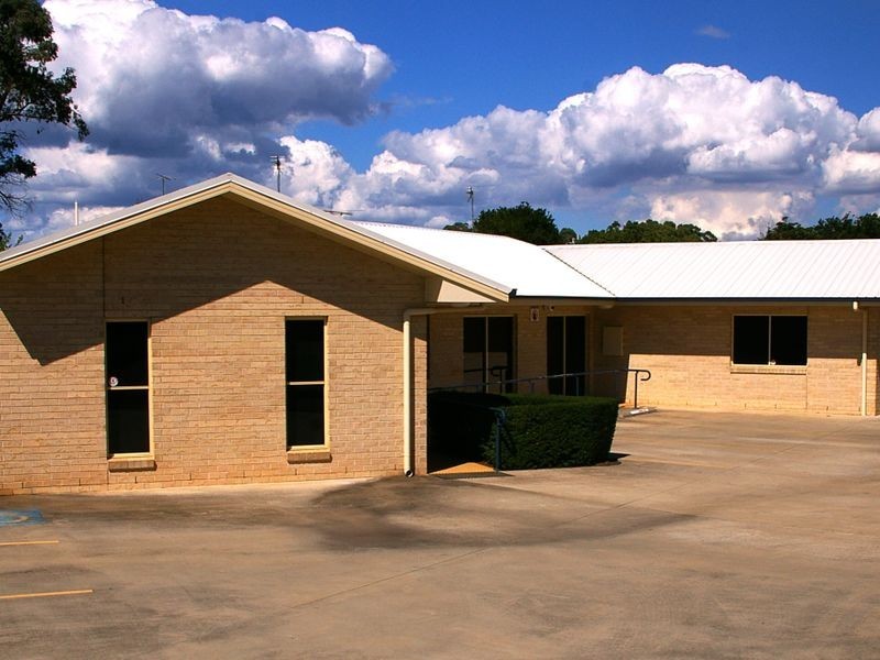 98 Anzac Avenue, Newtown QLD 4350