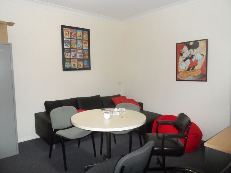 98 Anzac Avenue, Newtown QLD 4350