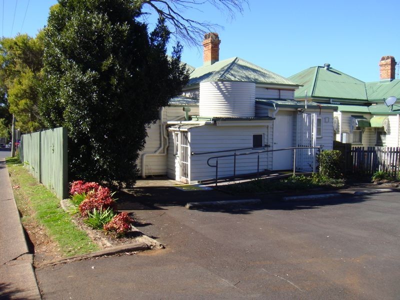 19 Clifford Street, Toowoomba City QLD 4350
