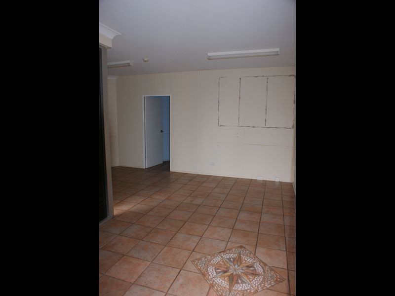 3/360-362 Stenner Street, Kearneys Spring QLD 4350