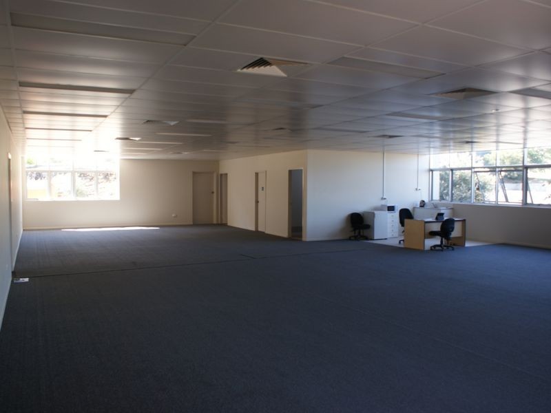 Tenancy 2/550A Alderley Street, Harristown QLD 4350